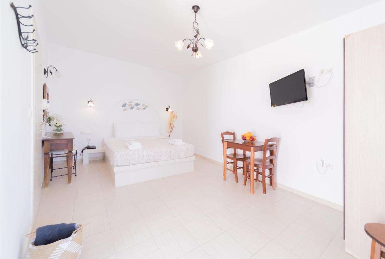 Anemomilos Beach Hotel Agia Anna  ภายนอก รูปภาพ