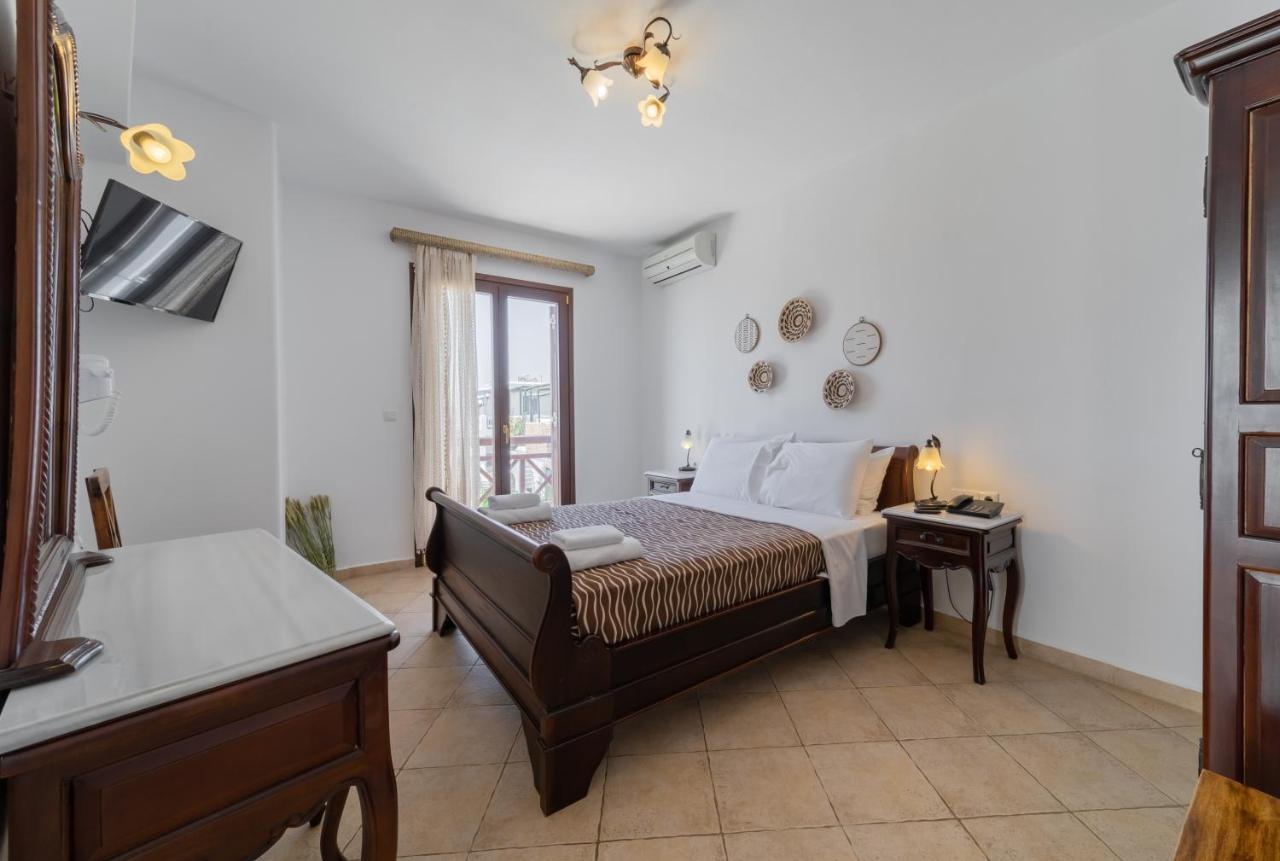 Anemomilos Beach Hotel Agia Anna  ภายนอก รูปภาพ