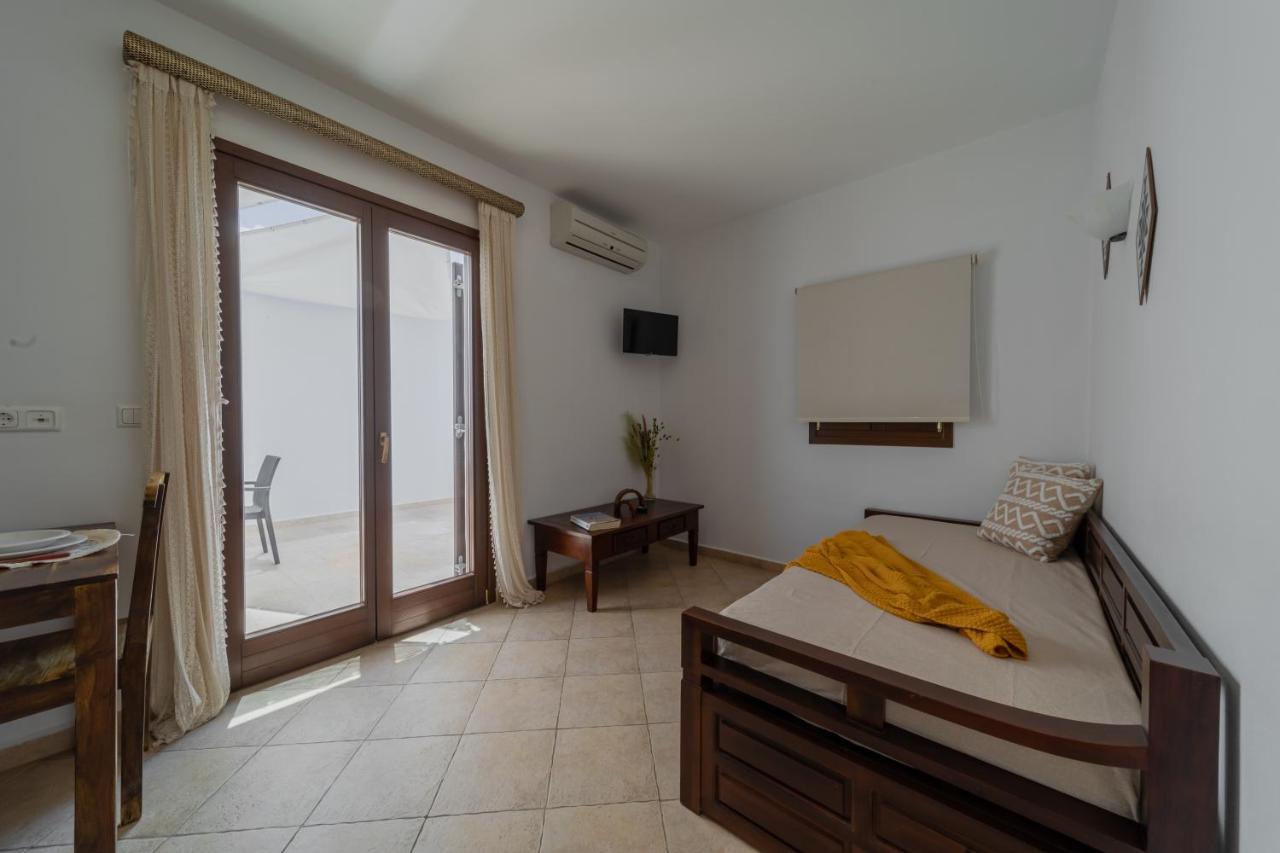 Anemomilos Beach Hotel Agia Anna  ภายนอก รูปภาพ